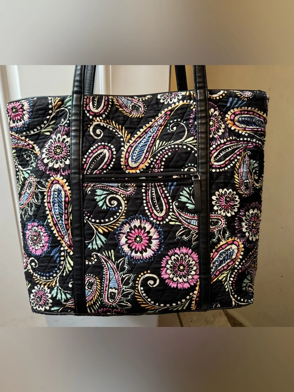 Vera Bradley Quilted Black Paisley Large Tote Bag w/leather trim (19”x14”x6”)